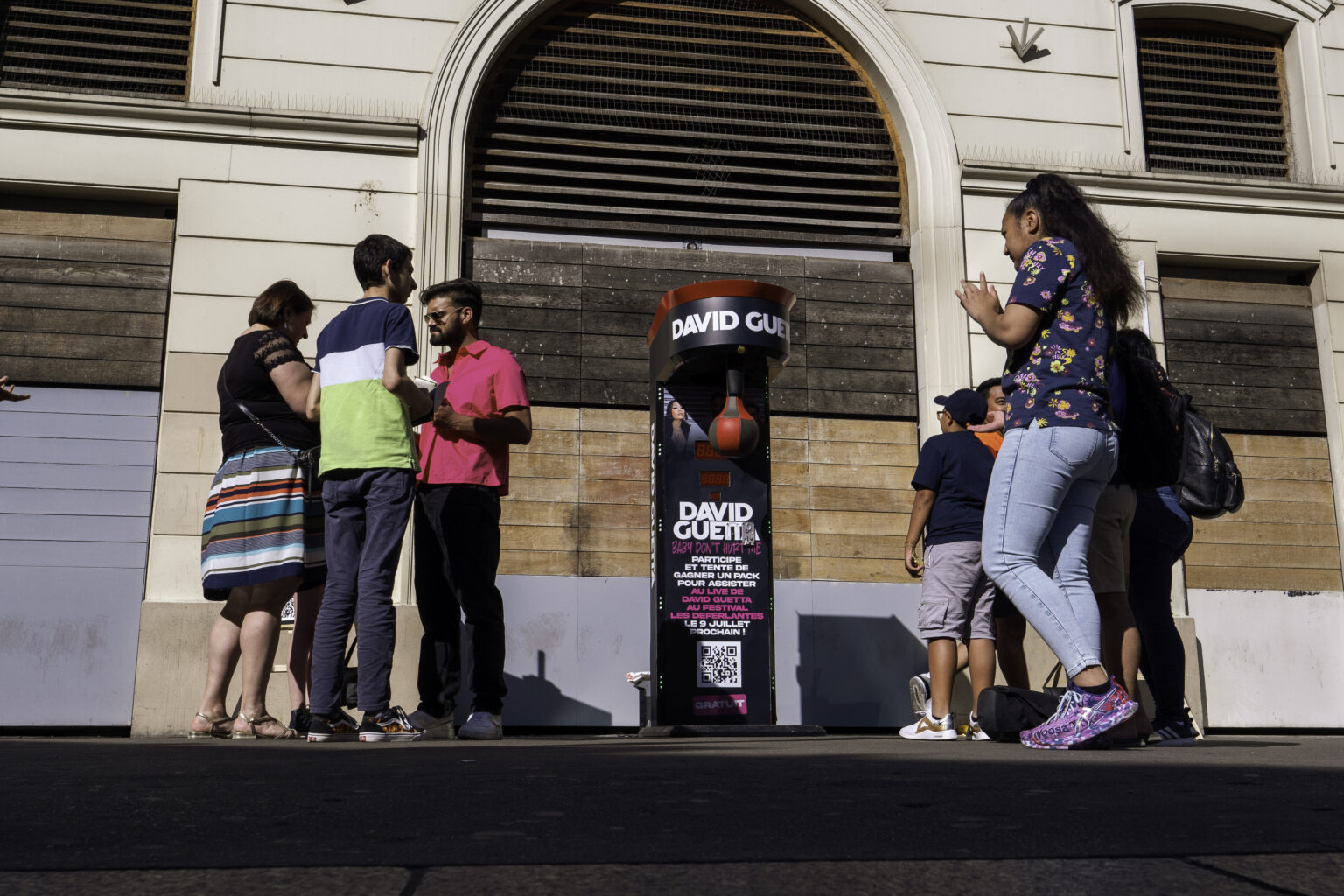 Street Marketing – David Guetta “Baby Don’t Hurt Me”, Argelès-sur-Mer — photo 9 — REDSHOT