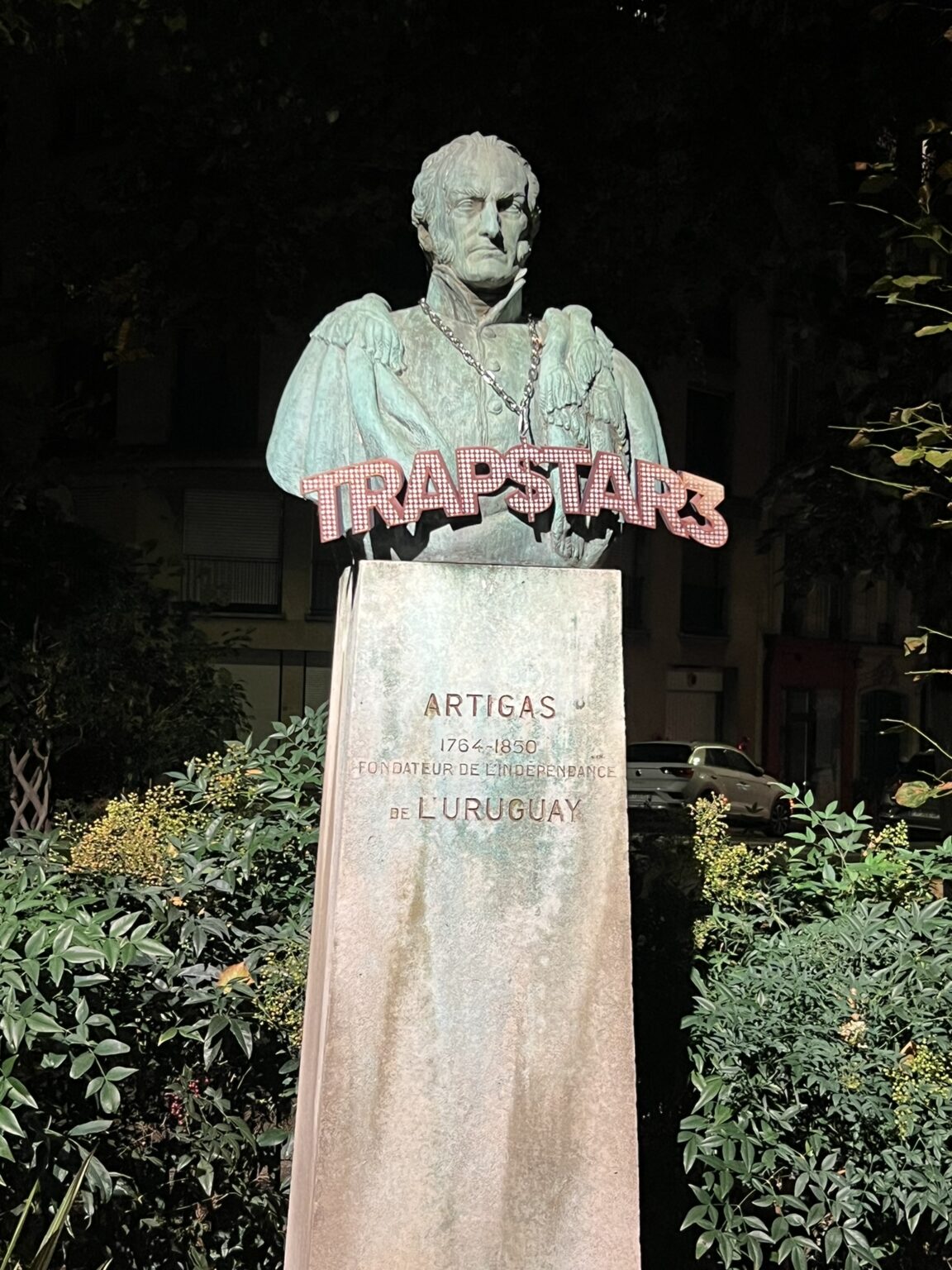 Street Marketing – Leto “Trapstars”, Paris — photo 1 — REDSHOT