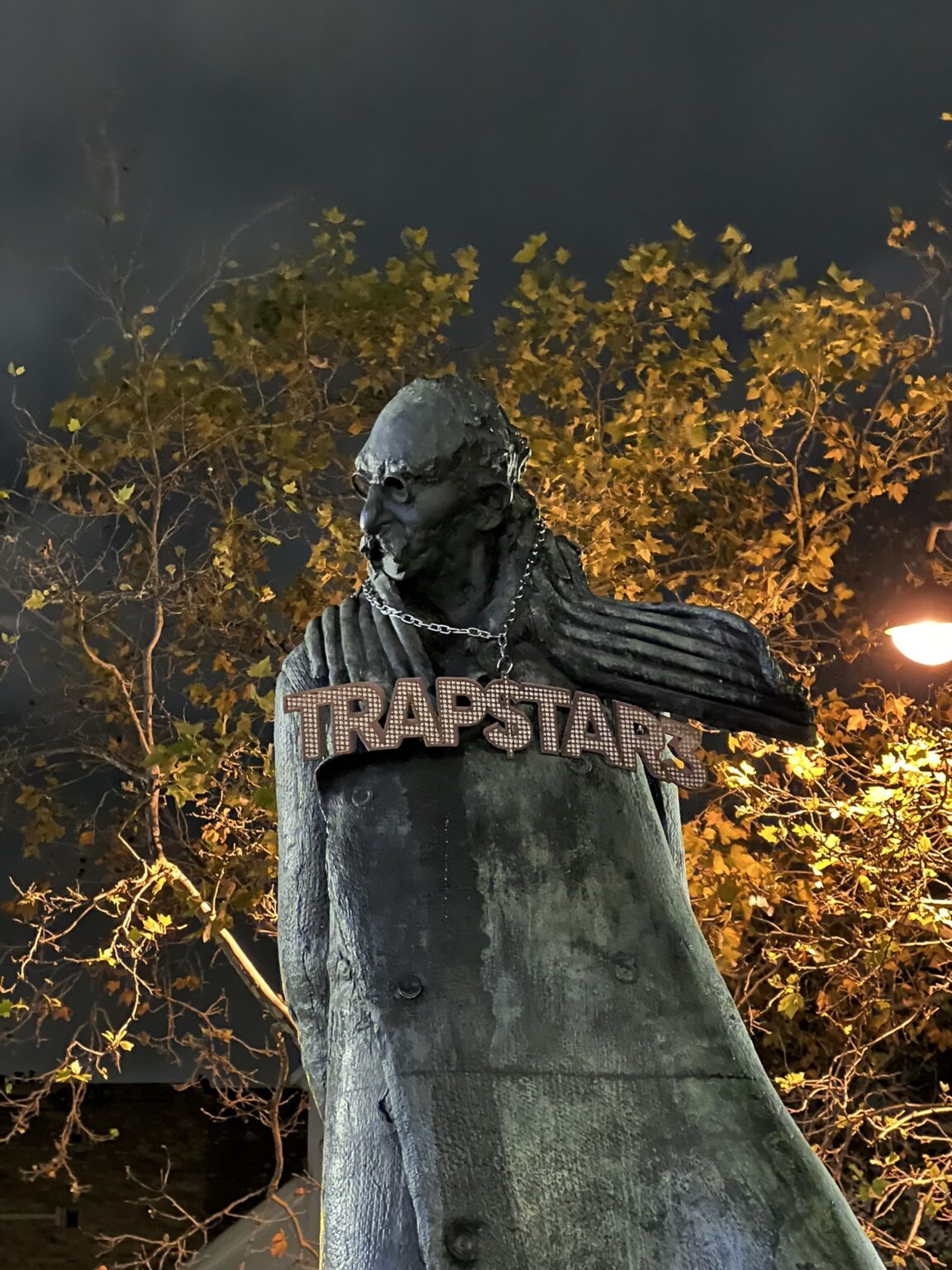Street Marketing – Leto “Trapstars”, Paris — photo 6 — REDSHOT