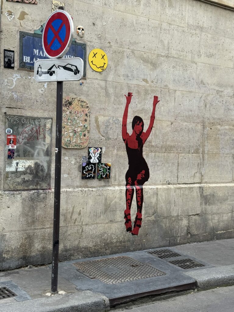 Street Marketing – PinkPantheress in Paris — REDSHOT