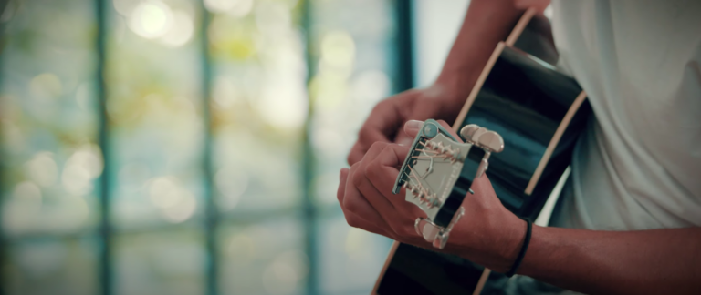 Amir – Session acoustique