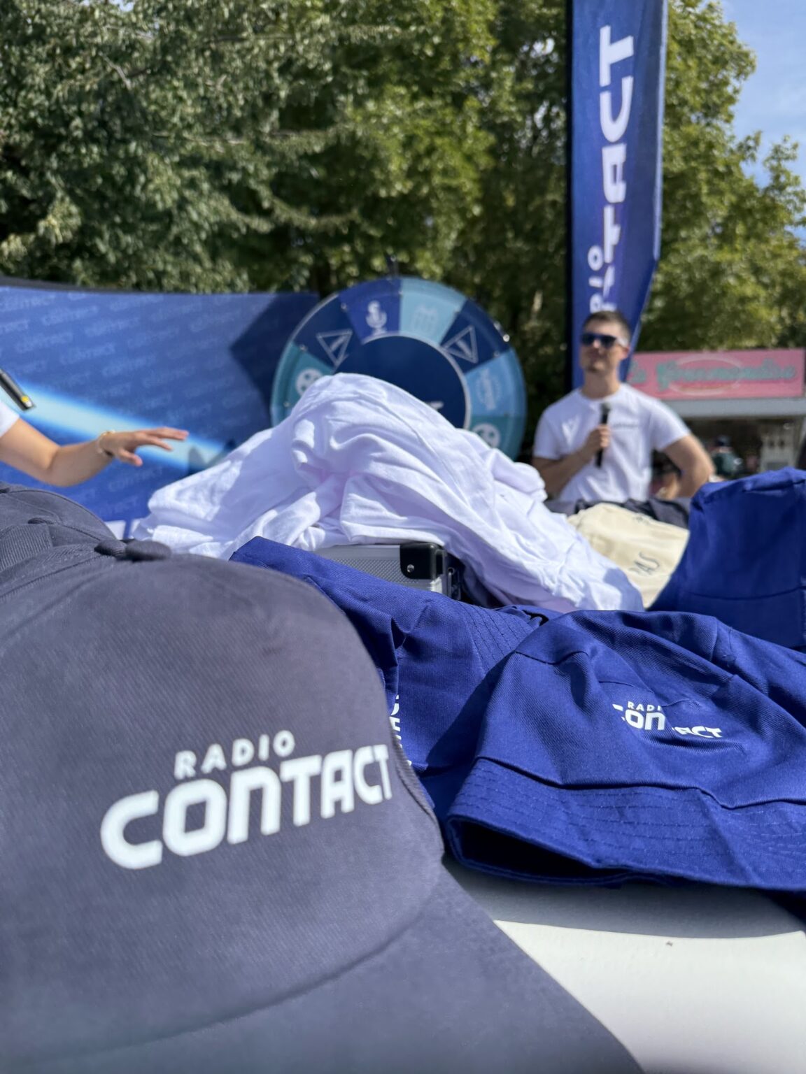 Braderie de Lille – Contact FM — photo 4 — REDSHOT