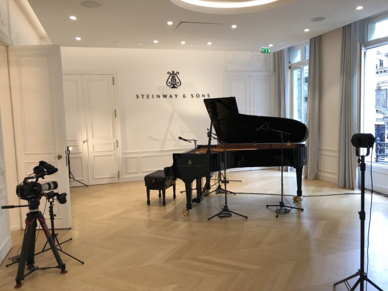 Charlotte Cardin – Session acoustique, Paris