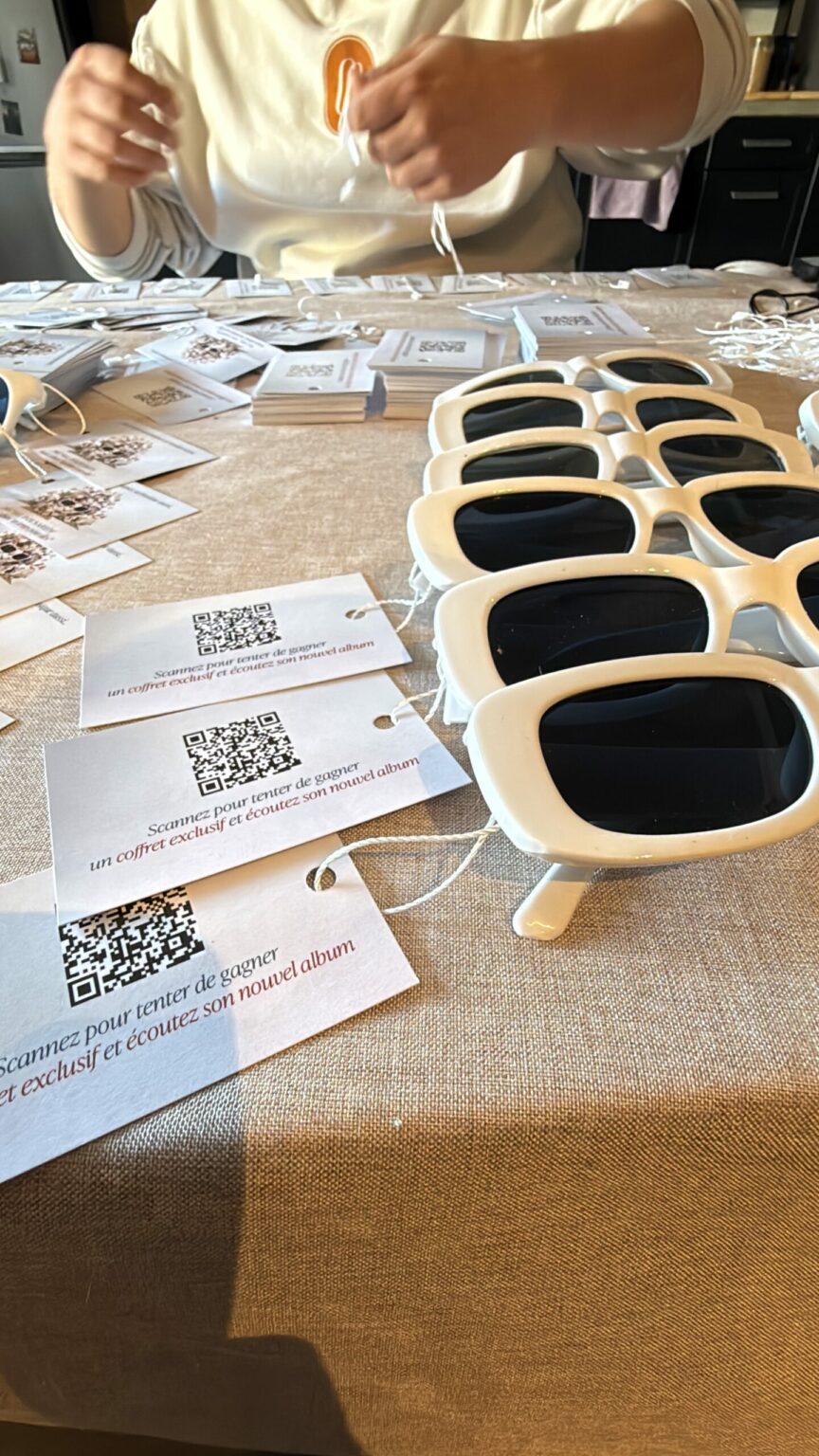 Street Marketing – Michel Polnareff (1000 Lunettes) — photo 6 — REDSHOT